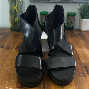 Steven Natural Comfort Black Leather Back Zipper Strappy Women's Sandals...12